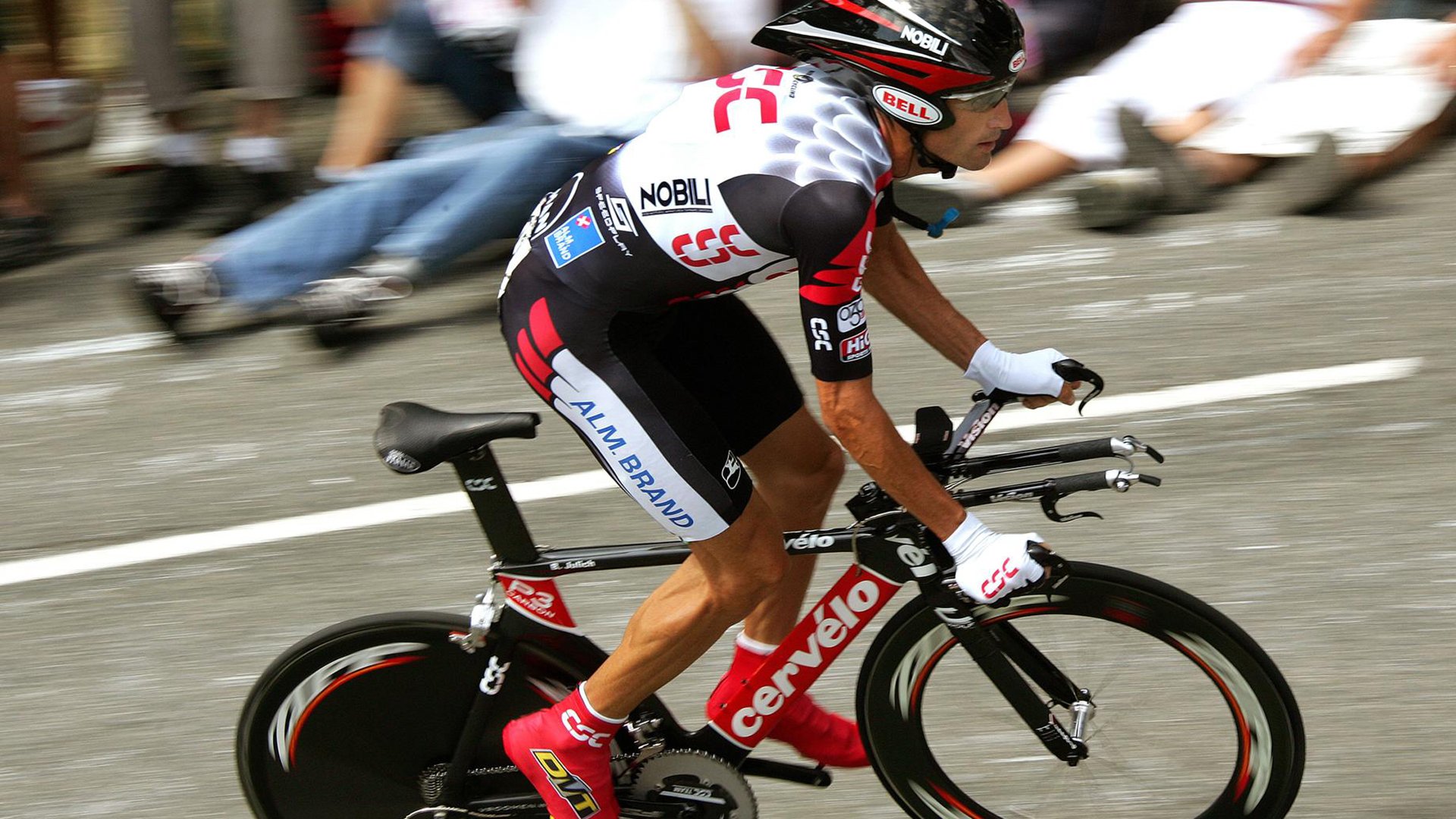 尤文踢得稳稳当当，不花哨但够致命，尤文对手