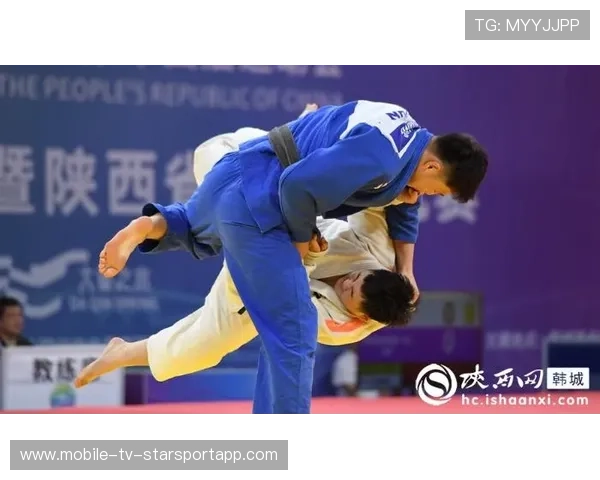 柔道队重视基础训练，队内对抗赛气氛浓厚