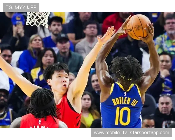 勇士队继续领跑联盟，冲击三连冠，勇士队内最新训练赛