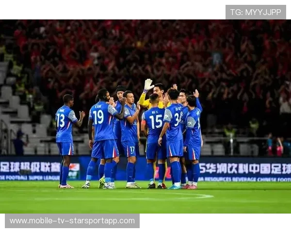 球队在友谊赛中检验新战术并获得实战经验，球队在友谊赛中检验新战术并获得实战经验